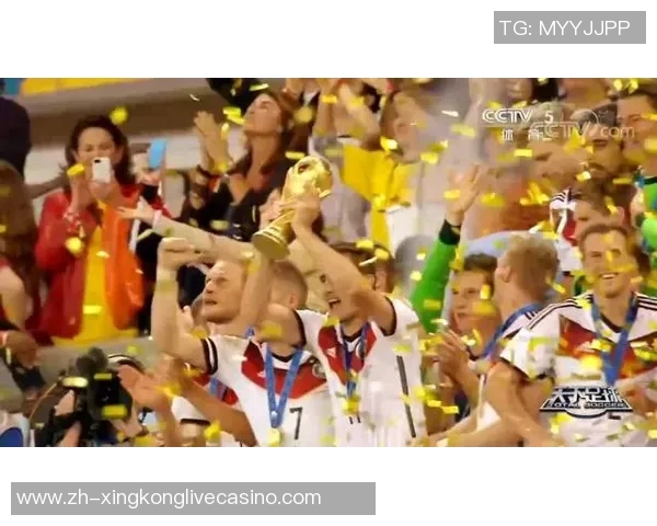 足球凡凡带你领略世界足球的魅力与激情探索球场背后的故事与传奇