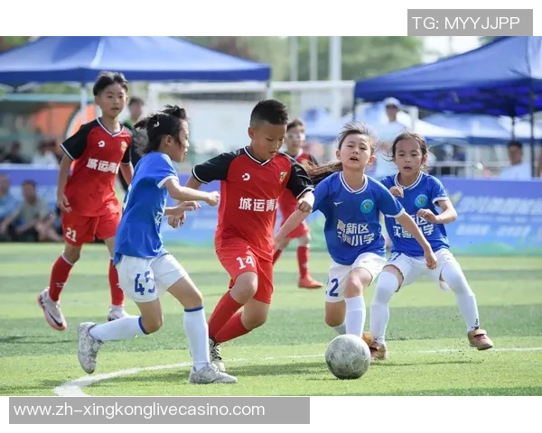 足球教育：培养全面发展的青少年运动员与团队精神的关键之道